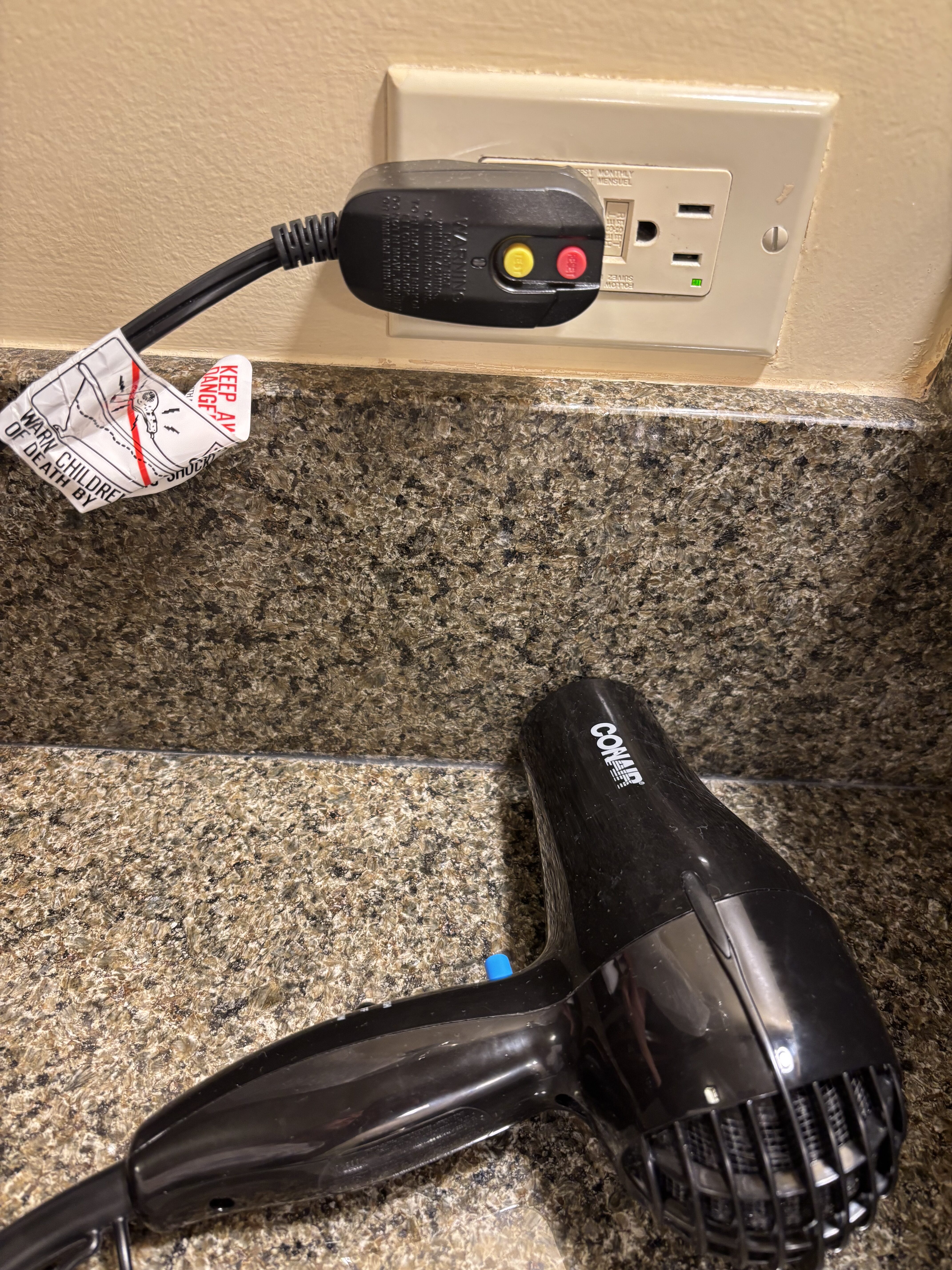 グランドカリフォルニアンホテル 客室のドライヤー