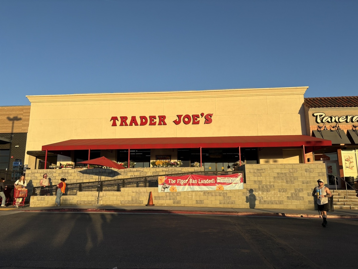 トレーダージョーズの店舗外観写真
